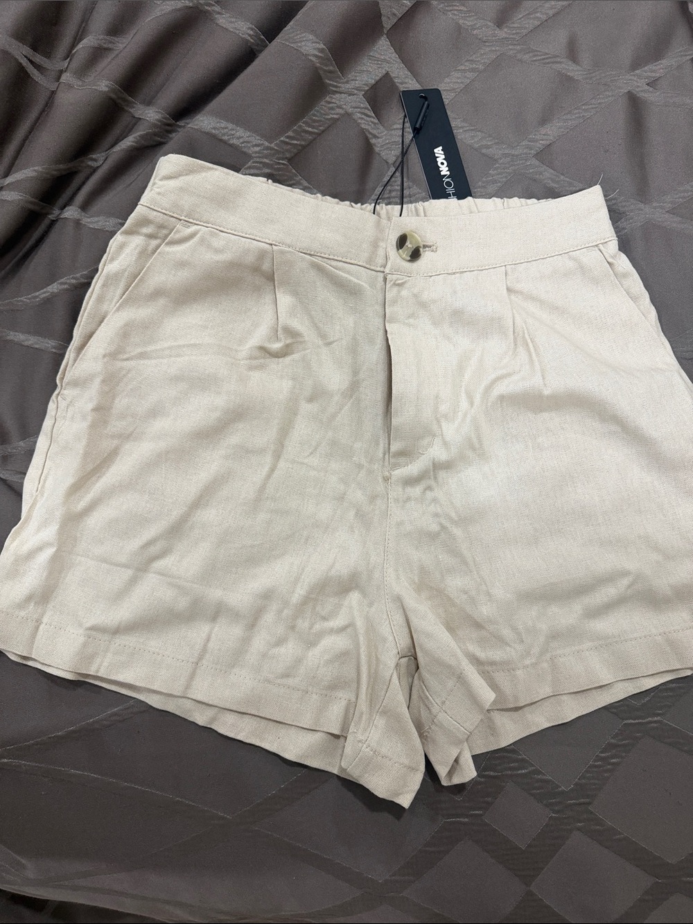 Mid-Rise Cream Linen Blend Women's Shorts